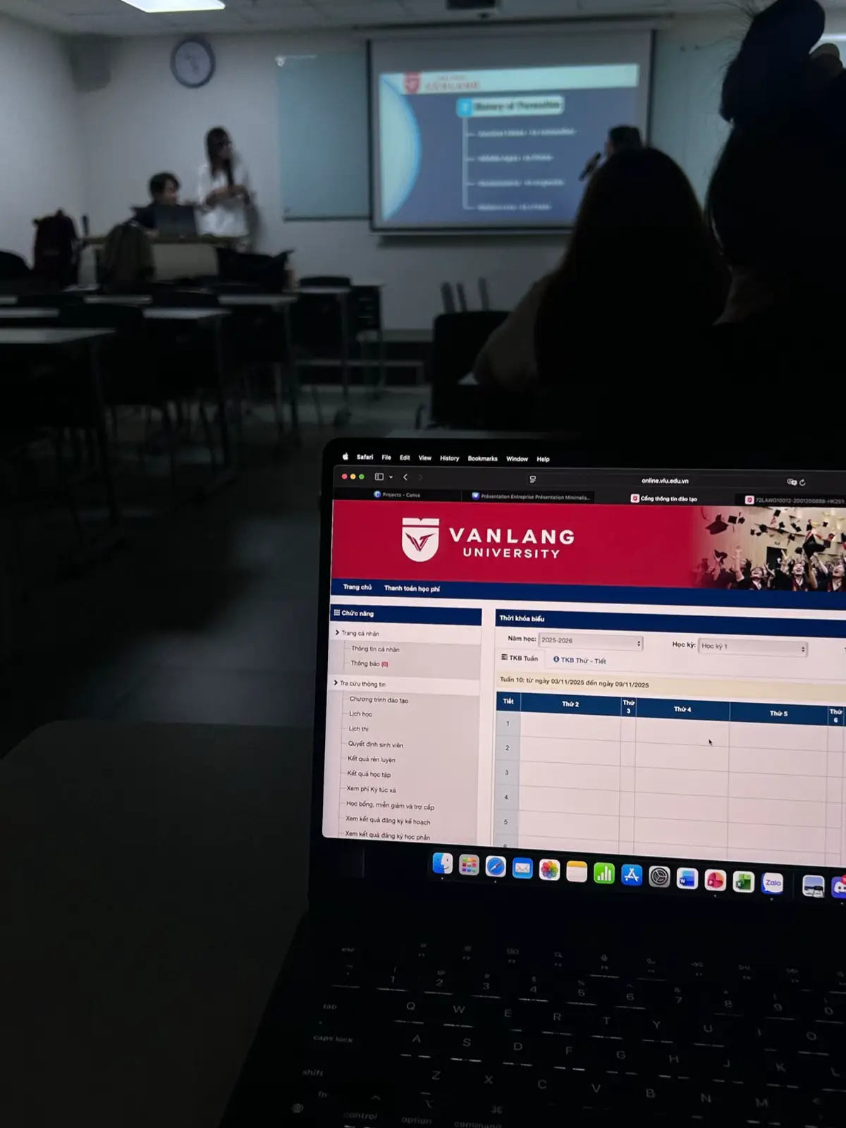 Không kiếm cạ cứng chỉ kiếm học bổng #fyp #vanlanguniversity #vlu #xuhuong 