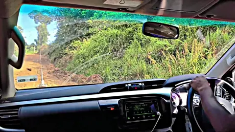 #hiluxownersclub #hilux4x4 #hiluxdobelcabin #offroad 