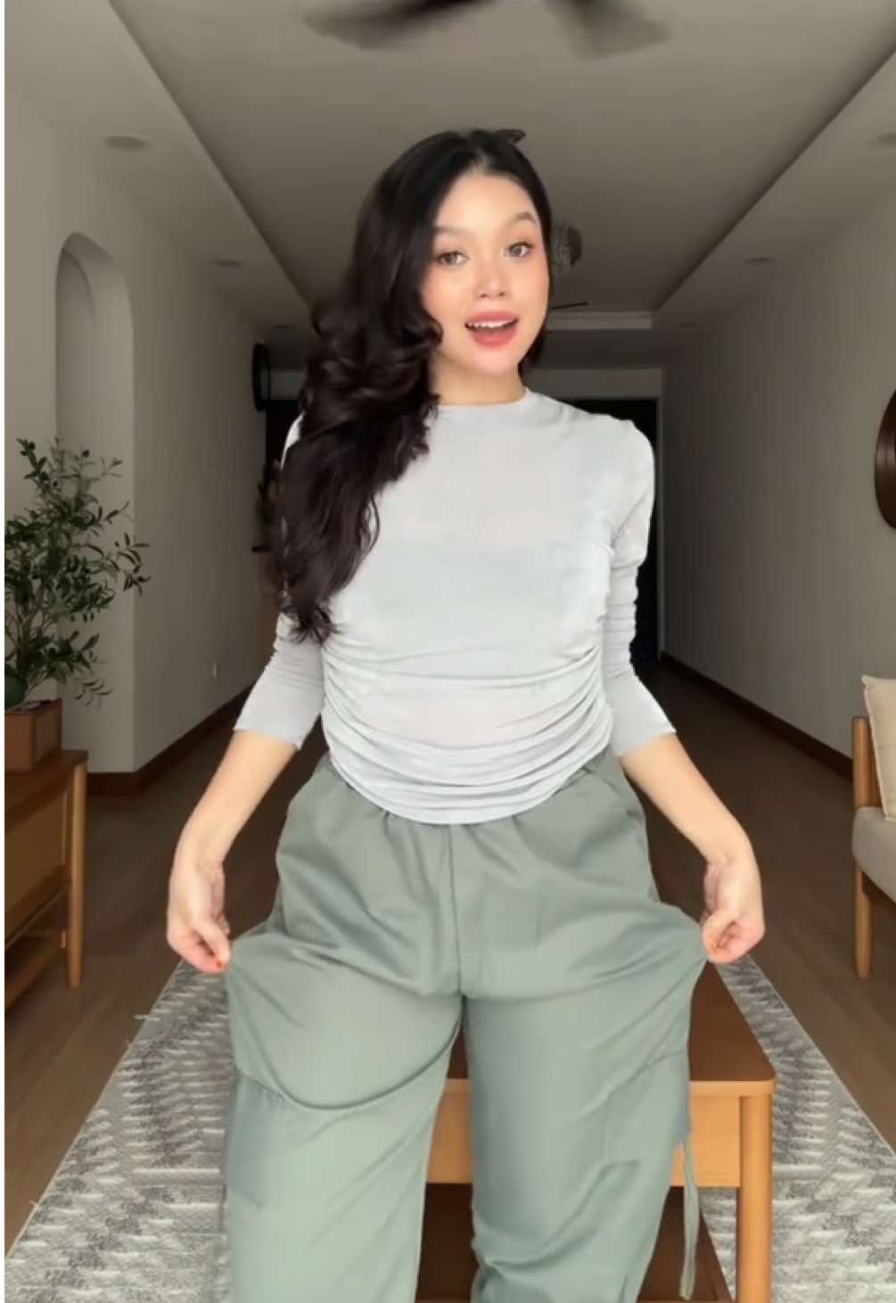 Finally i jumpa cargo pants yang tak buat i gemuk!! Plus cargo pants ni comfy and tak panas! Harga murah pulak tu memang love!  #cargopants #outfitinspo #hikingoutfit #OOTD #fyp 