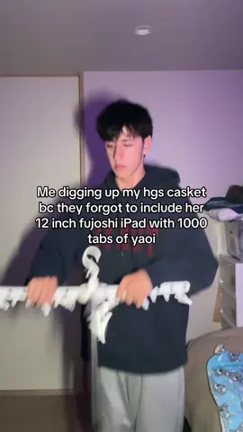 She need dat ipad #fyp #foryoupage #fypシ゚ #relatable #yaoi 