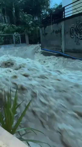 KEEP SAFE EVERYONE😭🙏🏻 #heartbreakingexperience #supertyphoon #bagyonguwan #typhoonuwan #fyp 