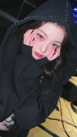 Wonyoung Instagram update🖤🖤 #장원영 #JANGWONYOUNG #IVE #fyp #fypシ゚ 