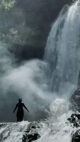 #CapCut hidden gem tasik,ini baru namanya surga tersembunyi🙌🏻  #fyppppppppppppppppppppppp #curug #trendingtiktok #curugcipinaha 