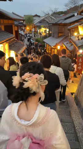 📍Phố cổ Gion-Kyoto khi lên đèn 🌷😍#t_thuu21 #xuhuongtiktok #kimono #kyoto 
