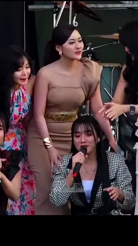 𝙅𝙖𝙣𝙜𝙖𝙣 𝘿𝙞 𝘿𝙚𝙣𝙜𝙖𝙧 𝙄𝙩𝙪 𝙜𝙖𝙠 𝘽𝙚𝙣𝙖𝙧..  @simpatikmusicofficial #allartissimpatikmusic #1001macam #tiktokhiburan #tiktokmusic 