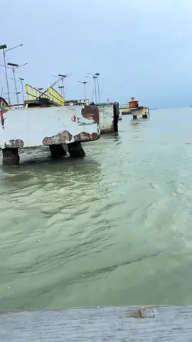 Musim barat sudah tiba, siapkan mental para kapten😬 #penyebrangantalangokalianget #pelabuhantalangokalianget #salamsatujangkar⚓⚓⚓ #fyp #kmsafarazjaya #talango_sumenep_madura #wargatalango 