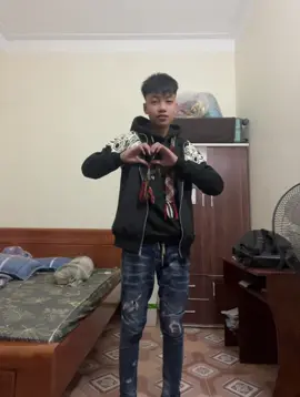 Người ở một nơi anh ở một trời #xh #xuhuong #2010 #thelinh 