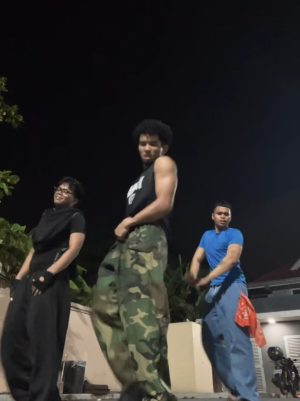 🍑 Dc: @notorlandolucas 