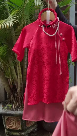 #Áo dài gấm cổ lệch đính ngọc cho bé yêu#áodai #áodaitet #ilovetiktok 