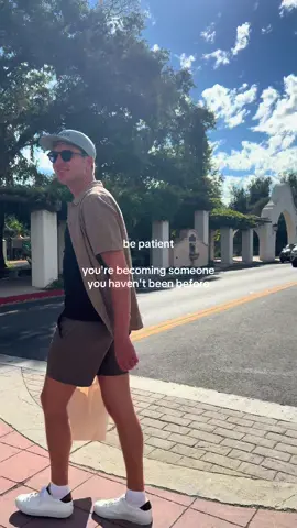 the soft launch of patience #tatemcrae #sirensounds #patience #exploringbobbysworld 