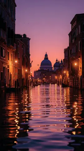 Venetian Evening #Background #LiveWallpaper #Aesthetic #Nostalgia #freebieclip