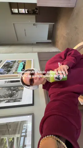 good morning ✨ #sundayroutine living in #newyorkcity as a single girlie #over30 🍂📝🌱👟💘  #singlelife #singleover30 