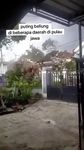 puting beliung #putingbeliung  #bencanaalam  #angin 