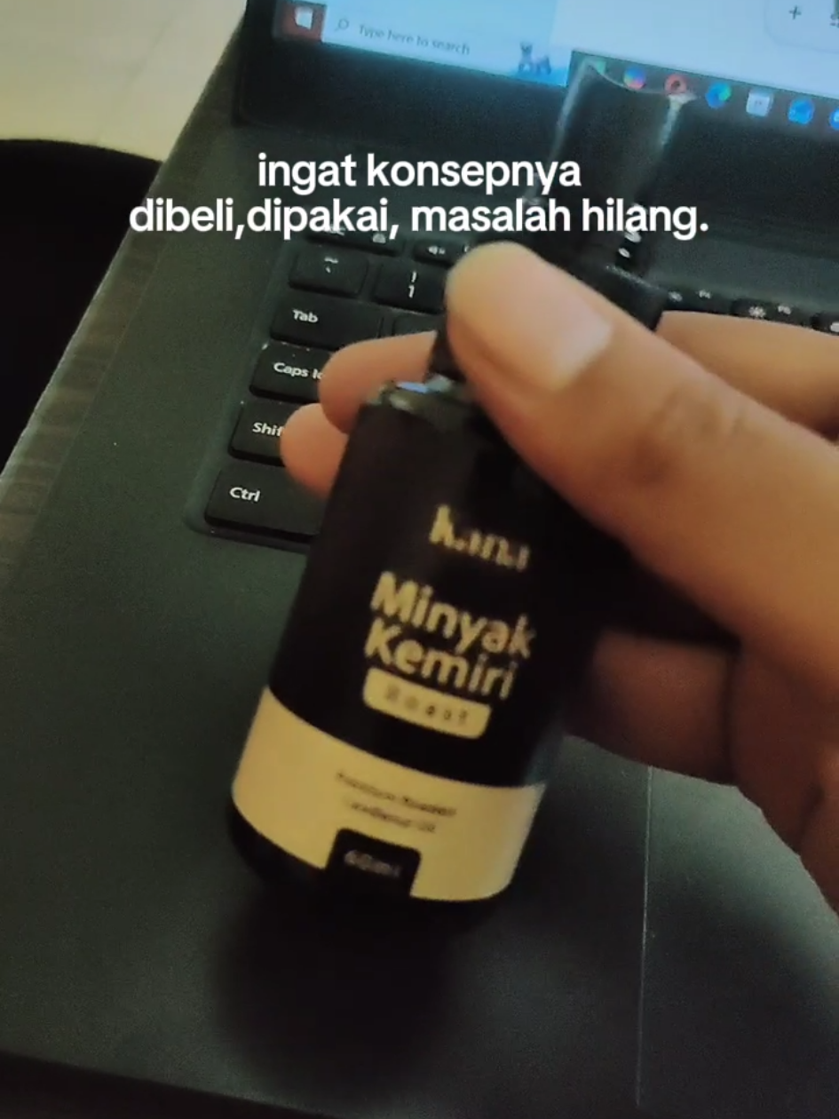 Hair oil recommendetation  original penumbuh rambut  roast🔥 #minyakkemirioriginal #fyp #caramengatasirambutrontok #rambutsehat #rekomendasiproduk 