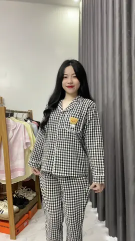 Set cưng ha mấy bà ơii🎀 Chất đũi mềm ưng lắm #pijama #setdongu #setboxinh #xuhuong #tiktokviral 