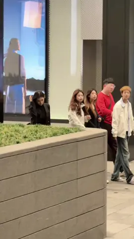 Ta tìm gặp nhau trong vài lần cố ý  … để một ngày quên mất lý do #thoitrangnu #oderquangchau #xuhuong #viral 