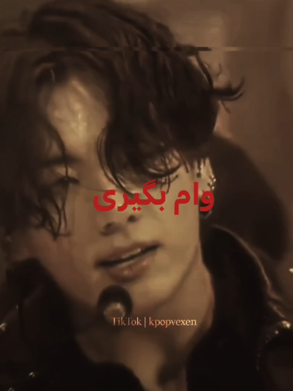 یه زمانی واسه خبرنگارا غذا گرفت ازش قبول نکردن الان جلوش خم و راست میشن🛐✨ #fyp#فوریو#jungkook#foryou#bts