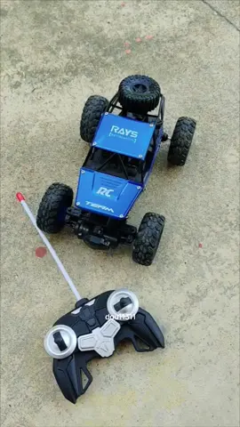 Kereta RC Mendaki 1:18 Alloy Memang padu! Bukan kereta biasa—boleh panjat batu, offroad & halangan. #climbing #rctoys #rccar #gift #mainan 