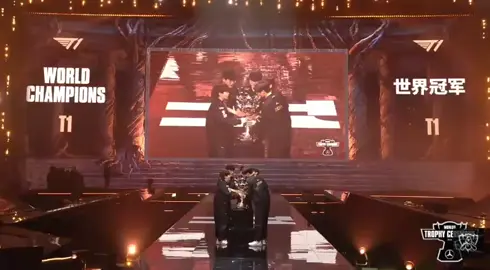 Nhà Vua của Liên Minh Huyền Thoại T1 #t1 #t1win #worlds #hjfgk #hyeonsangmin 