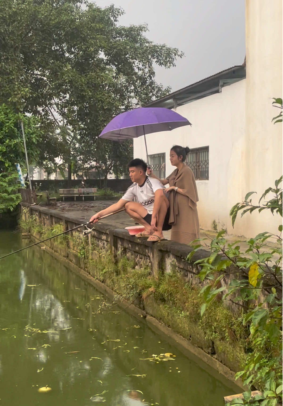 Các cụ vẫn bẩu là: Chồng thuận Vợ hoà, tát cạn biển Đông.