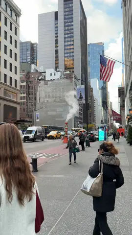 @newyorkhere – aesthetic NYC walks & vibes. ✨ Explore urban streets, culture & hidden corners 🌆 Daily New York lifestyle videos & city rhythm 🎥 For dreamers, creators & lovers of city aesthetics