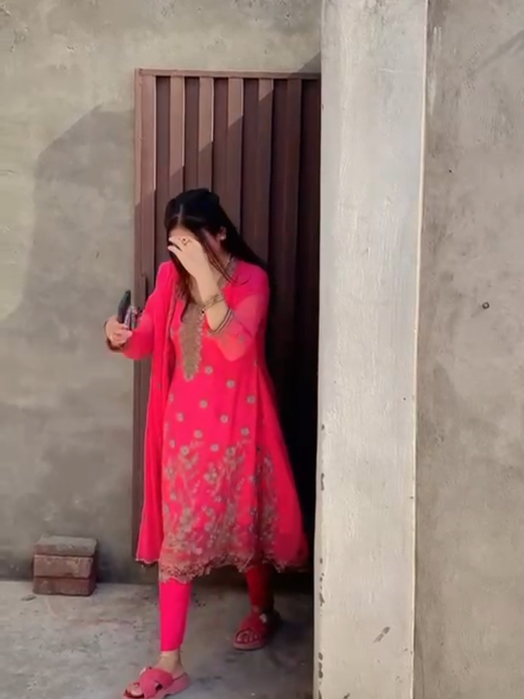 look at my eyes 😊🙊🙈#foryoupageofficiall #foryou #trending🔥 #trending #trendingsong 