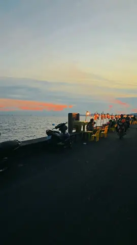 1 buổi chiều tại bờ kè Phước Tỉnh #chill #hoanghon #ngambien