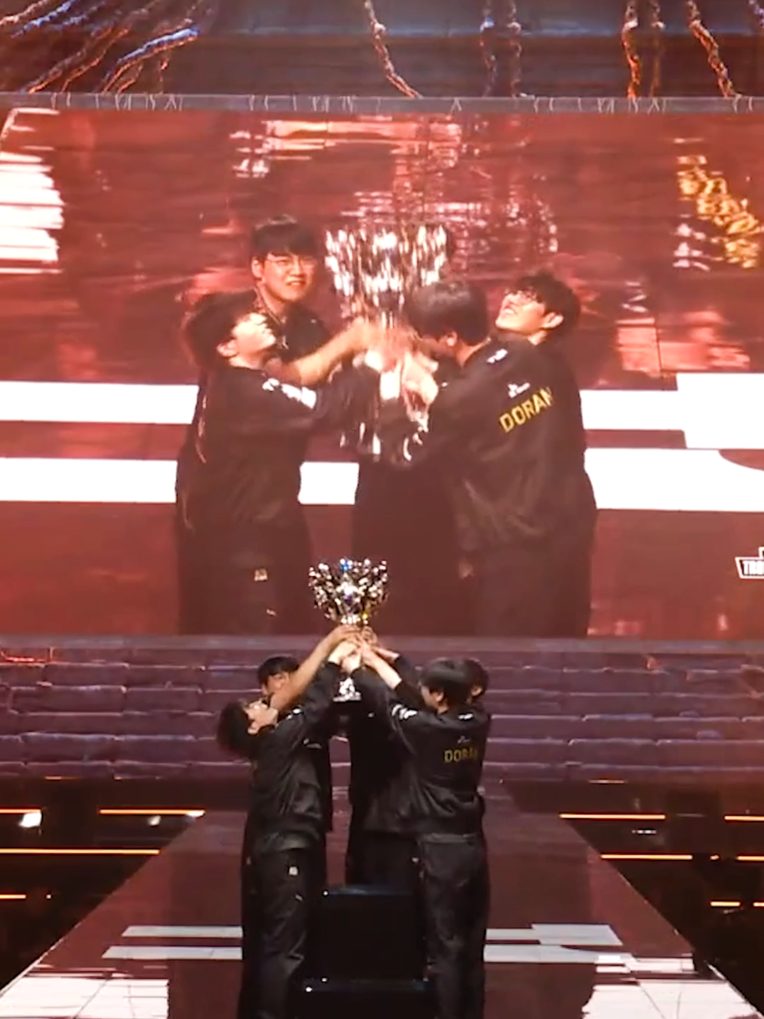 THE BEST TEAM TO EVER PLAY LEAGUE OF LEGENDS!