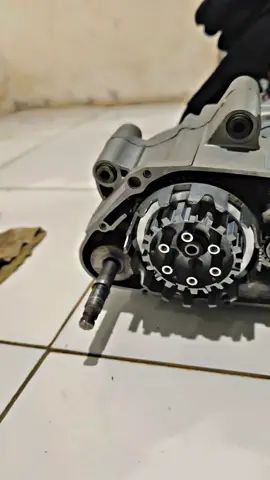 Wanita mana yang menyakitimu😂 #2tak #fizrindonesia #fizr_2stroke #bebekgoreng2tak #agstyle 