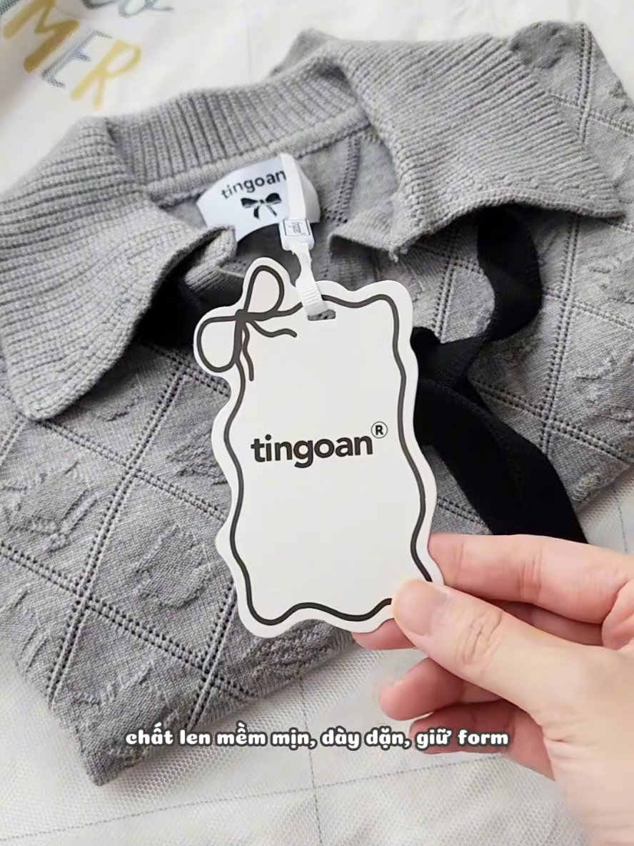 Áo len crop quả trám buộc nơ TINGOAN YURI TOP #aolen #tingoan #yuritop #aolenquatram 
