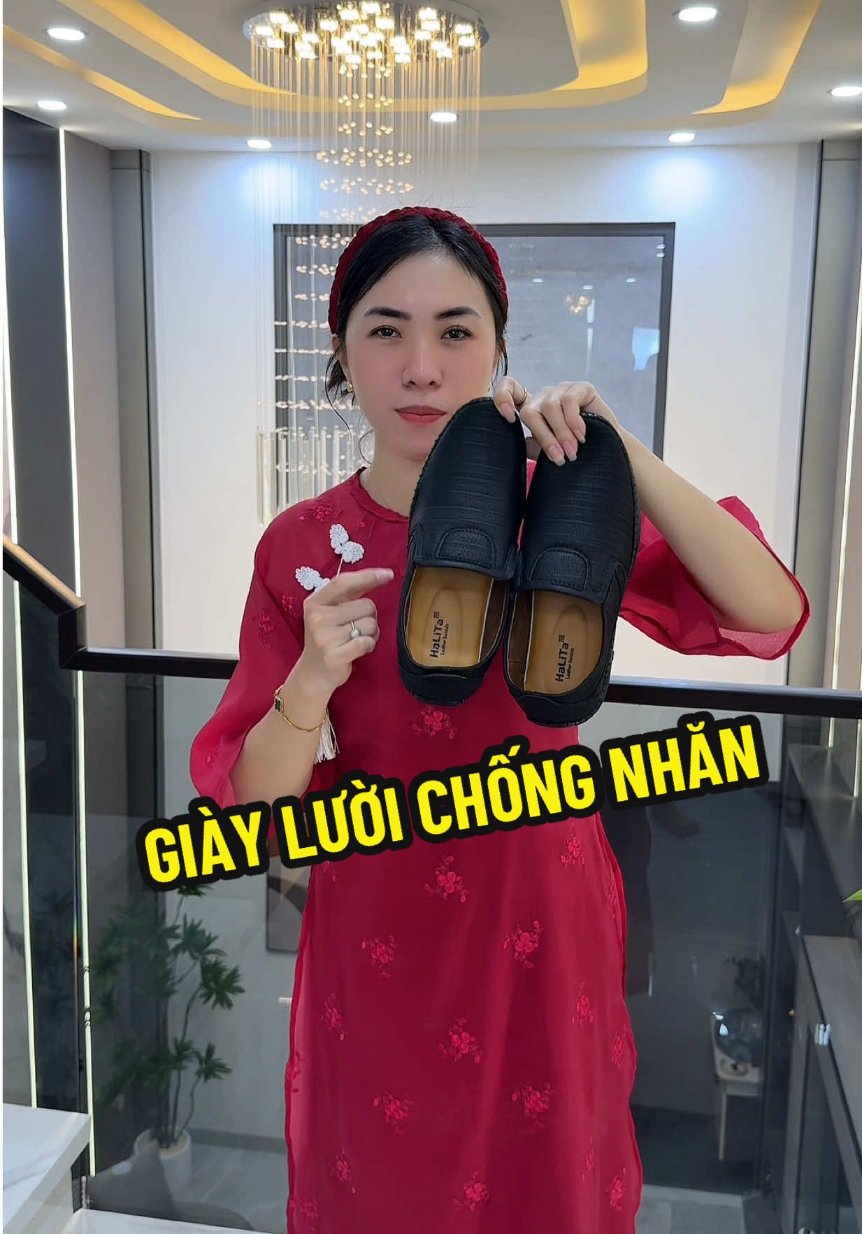 Sắm giày đi chơi Noel, chơi Tết ae ơi #giayluoinam #giayluoinamcaocap #tiemmerio 