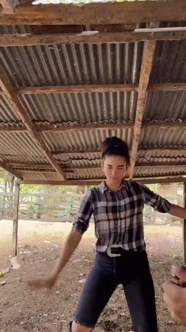 esto solo pasa en México 🇲🇽  no puedo con esto 🤣🤣💯  jajajajajajajajajajajajjajajajajaua  #chiste #humor #comedia #2025 #mexico  @México en la noticia @MÉXICO 🇲🇽🇲🇽 