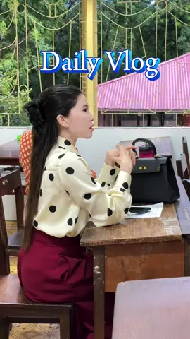 Tuần này có chị em nào đi họp phụ huynh giống e hông? Lần đầu tiên đi họp cho con gái #Daily_vlog #gia_đình_là_tất_cả 