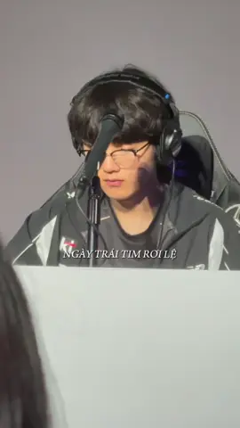 Q:Hai bạn đã trải qua hơn 3.000 ngày để đến được vòng chung kết. Bạn muốn nhắn nhủ gì đến các thí sinh vẫn đang nỗ lực hết mình để vào chung kết, thậm chí là giành chức vô địch?
 Bdd: Hôm nay tôi đã chiến đấu cùng Cuzz, và mặc dù chúng tôi không giành được chức vô địch, nhưng chúng tôi vẫn đạt được kết quả tốt. Tôi hy vọng chúng ta có thể tiếp tục cùng nhau nỗ lực. Gửi đến tất cả các tuyển thủ vẫn đang nỗ lực, tôi chỉ có thể nói: 