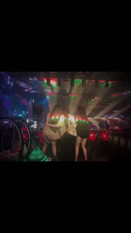 Bia rượu và âm nhạc  không biết nói nhưng lại giúp ta giải toả mọi tâm sự trong lòng.#Hà cớ gì phải dốc tâm can với ai.#Phiền vc👌