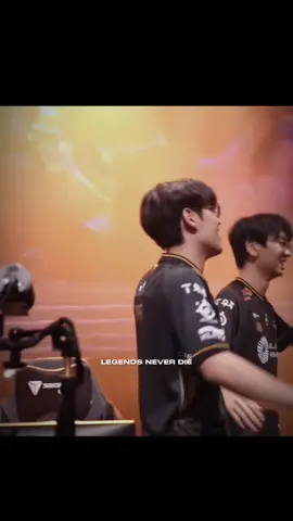 CHÚNG TÔI LÀ T1-ĐỘI TUYỂN 6 LẦN VÔ ĐỊCH CKTG, 4 LẦN LIÊN TIẾP VÀO ĐẾN TRẬN CHUNG KẾT VÀ 3 LẦN LIÊN TIẾP VÔ ĐỊCH CKTG. CHÚNG TÔI LÀ ĐẾ VƯƠNG #faker #doran #oner #gumayusi #keria 