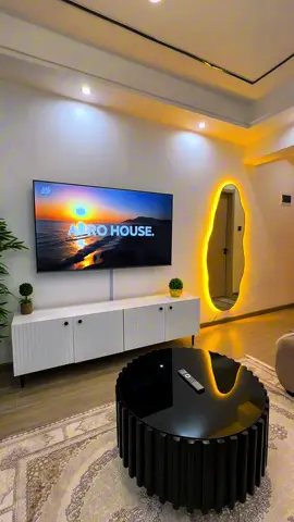 1 bedroom Airbnb in Kilimani Modern design, cozy comfort, and stunning skyline views, all in one space. Whether you’re here for work or a weekend escape, this is where style meets serenity. 🌆✨ 📍Oak Classic Residency Kilimani  Call/text 0794263111 Rates are 7000 per day #airbnbkilimani#airbnbwestlands#airbnblavington#airbnbkileleshwa#airbnbriverside 