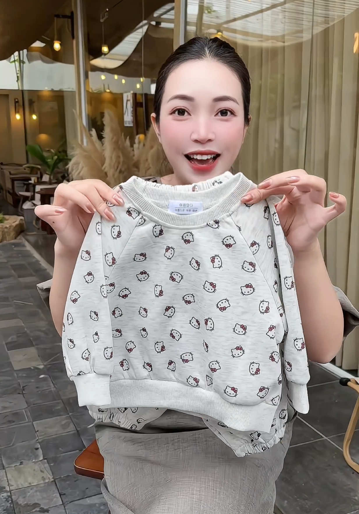 Bộ nỉ hello kitty cho bé gái #meminmax95 #quanaotreem #bonithudongchobe #bonihellokittychobe 