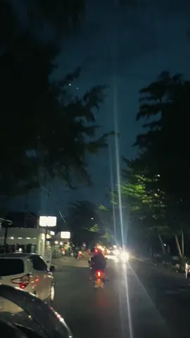 palopo dengan suasana malamnya🥀 #fyppppppppppppppppppppppp #palopotiktok #palopo #palopocity #lewatberanda 