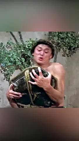 El hombre levanto una piedra de 500 libras😮 #peliculasrecomendadas