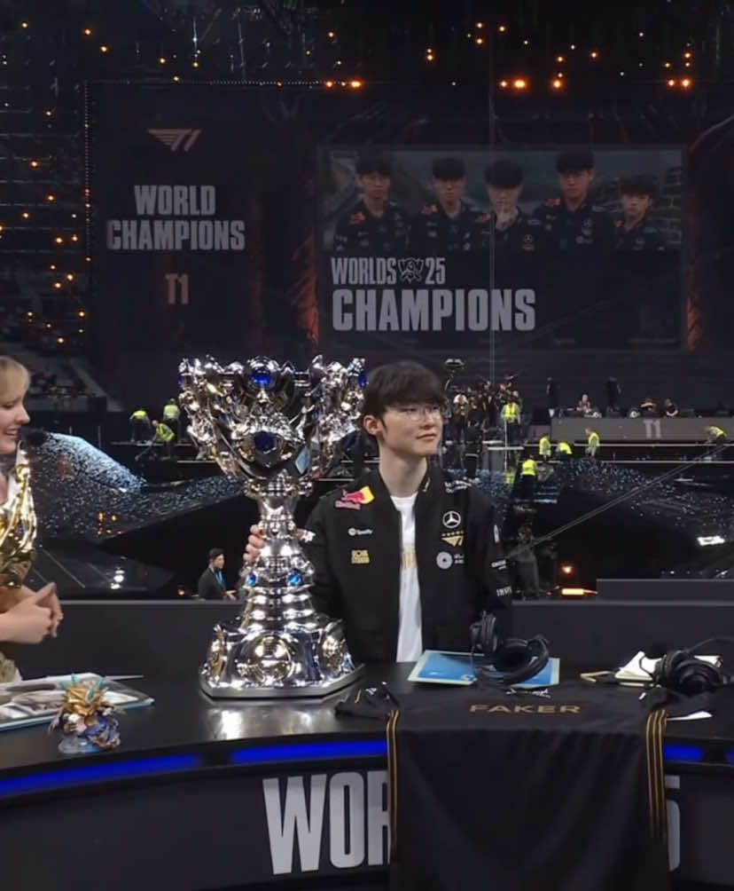 anh này ảnh vội =)) #Faker #T1 #LeeSanghyeok #이상혁 #renaluvt1 