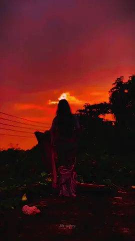 “ভাঙাচোরা হলেও, যদি নিজেকে নতুন করে রাঙাতে জানো, তবেই তুমি অনন্য।” 🌸✨#fypシ゚viral🖤tiktok #bdtiktokbangladesh #foryoupage❤️ #tiktokbangladesh #trending 