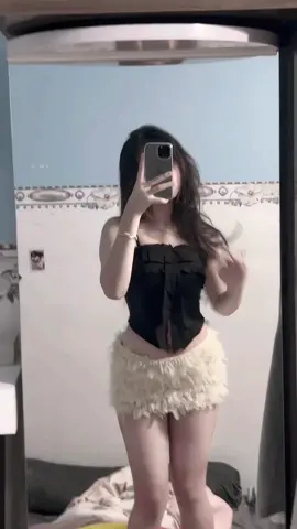 em ngoan thì ai cũng biết mò 😗