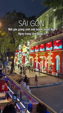 Một góc giáng sinh mới toanh tuyệt đẹp, ngay trung tâm Quận 1 #lacasaigon #saigon #giangsinh #checkingiangsinh #diamondplaza 