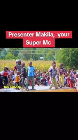 Presenter Makila on the mic 🎤 