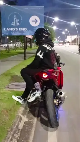 Terkadang Rasa kesepian itu datang dengan tiba2 😊😊😔