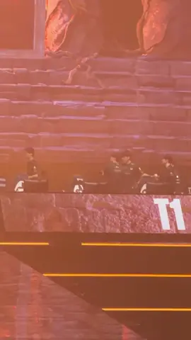 quay qua quay lại đã lủi thẳng được 1 đoạn rồi =))) #t1 