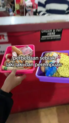 cowo mah yang penting kenyang😭😭 #seblak #kulinerviral #jajan #tulungagunghitss 