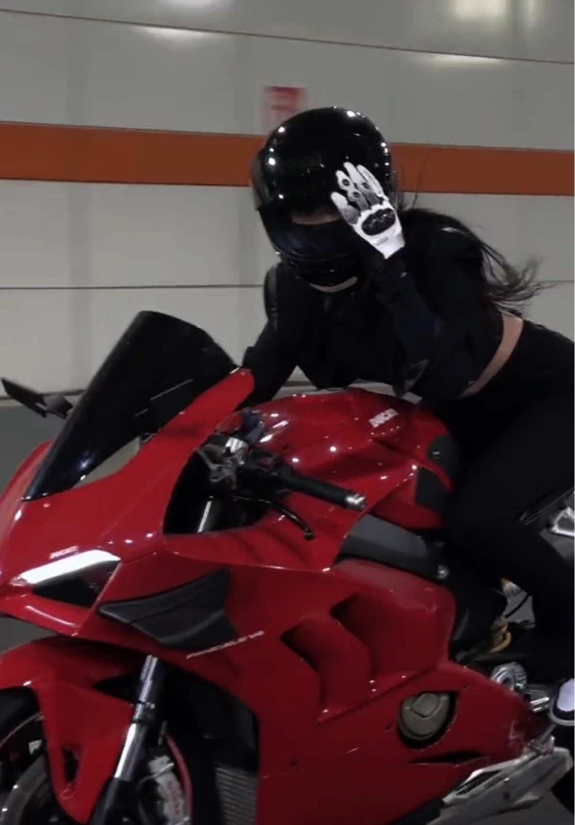 Why do I like him? He's not even as handsome as me. #Ducativ4