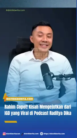 Sebuah cerita medis ekstrem mencuri perhatian publik setelah dibahas di podcast Raditya Dika bersama dr. Gia Pratama. Dalam episode yang viral ini, dr. Gia menceritakan pengalaman menangani pasien wanita yang mengalami kondisi mengejutkan: rahimnya “copot” setelah persalinan yang tidak ditangani secara optimal. Menurut dr. Gia, kasus ini terjadi pada seorang pasien yang awalnya ditolong oleh dukun beranak. Setelah proses persalinan, pasien mengalami komplikasi serius yang mengharuskannya dibawa ke IGD. Dalam keadaan darurat, tim medis melakukan tindakan untuk menstabilkan kondisi pasien dan mengangkat rahim yang mengalami kerusakan berat. “Kondisinya memang kritis, tapi alhamdulillah pasien bisa pulih,” ungkap dr. Gia dalam podcast tersebut. Ia menambahkan, kisah ini menjadi peringatan penting bagi masyarakat agar selalu memilih fasilitas persalinan profesional dan waspada terhadap komplikasi pasca-persalinan. Podcast ini segera viral di media sosial. Netizen dibuat tercengang oleh istilah “rahim copot”, sementara beberapa komentator mengapresiasi edukasi kesehatan yang terselip di balik cerita mengejutkan ini.